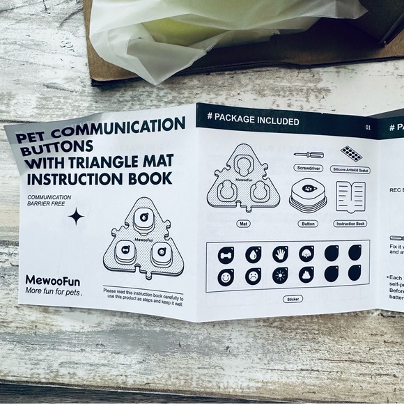 Mewoofun Pet Communication Buttons With Triangle Mat - Picture 3 of 9